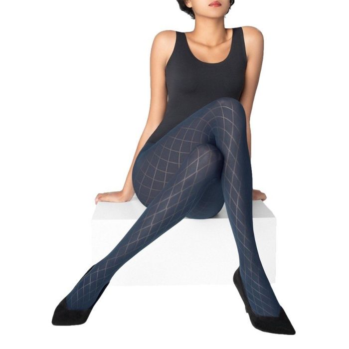Marilyn Grace Diamond Patterned Opaque Tights