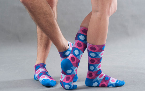TakaPara Unisex Funky Cotton Socks with Blue Pinks Hexagon Pattern